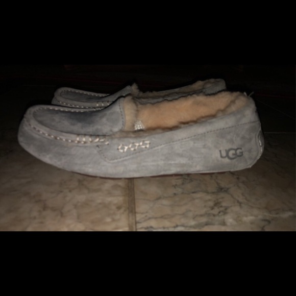 Ansley Water Resistant Slipper UGGS - Picture 2 of 3
